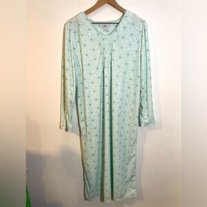 Croft & Barrow Luxuriously Soft Green Floral Velour Nightgown Large Like New